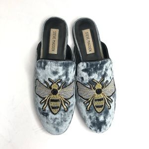 Steve Madden Hugh Loafer Blue Velvet Bees Size 6.5